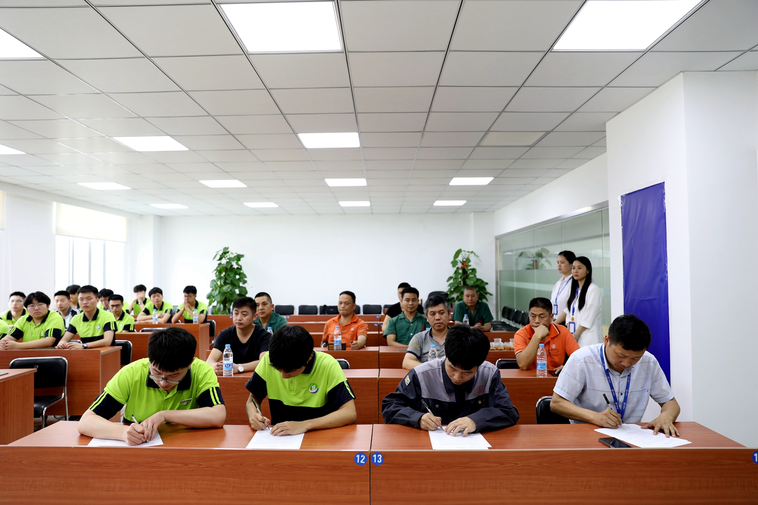 福州一技师院与华威钜全签订校企合作协议(图8)