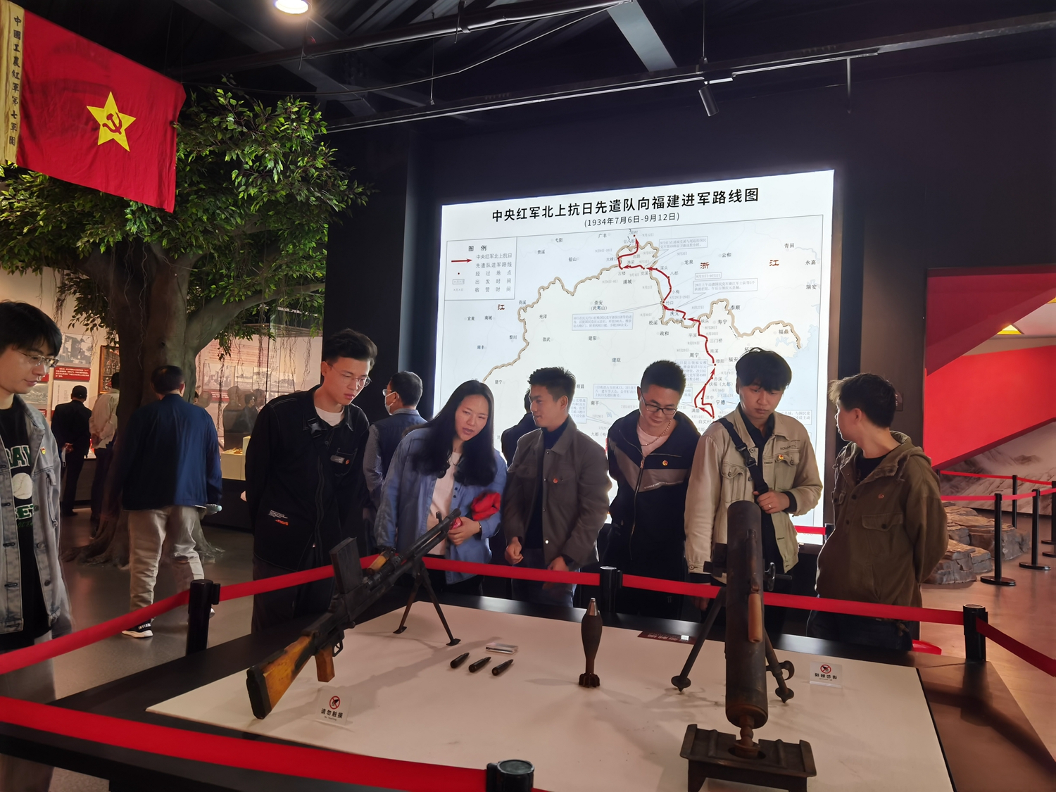 一技师院教工团支部开展“五四”主题团日活动(图2)