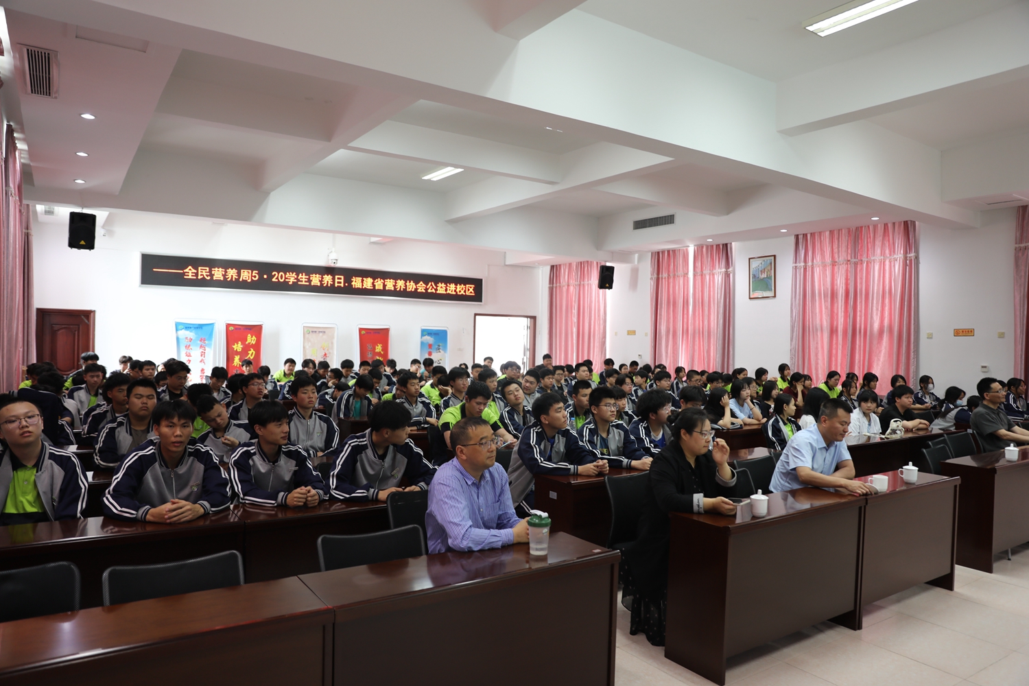 2-23051Q11530L7.JPG